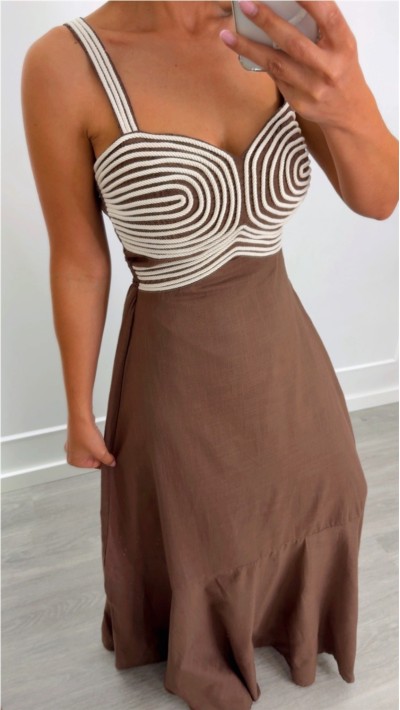 VESTIDO TIRAS  MARRÓN CHOCO ESCOTE DETALLE BEIGE