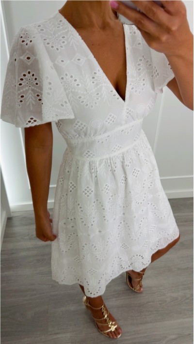 VESTIDO CORTO BLANCO BORDADO SUIZO