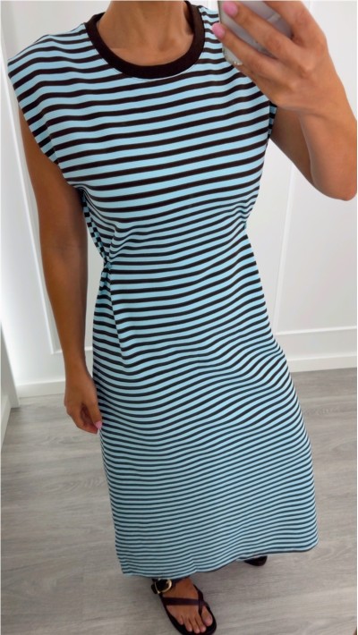 VESTIDO RAYAS CON DETALLE EN CINTURA, AZUL Y MARRÓN CHOCO Y ROSA Y BUR