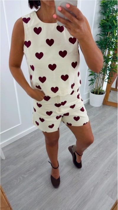 SHORT CORAZONES FONDO BEIGE