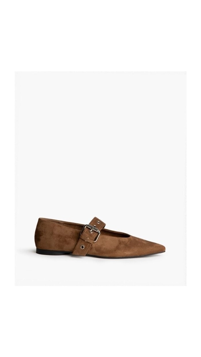 BAILARINA DETALLE TIRA HEBILLA SUEDE PUNTA