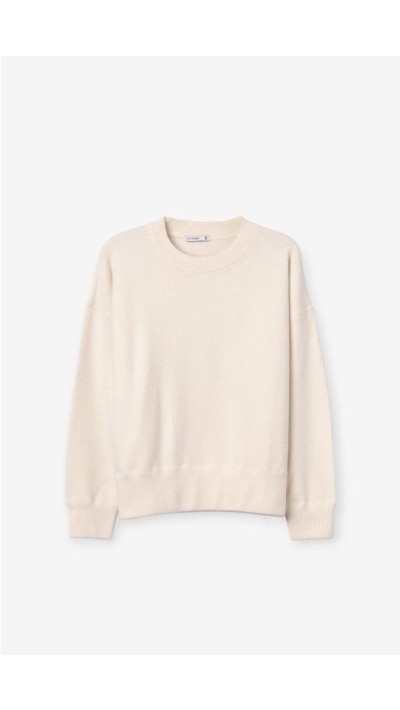 52% VISCOSE 28% POLYESTER 20% POLIAMIDE