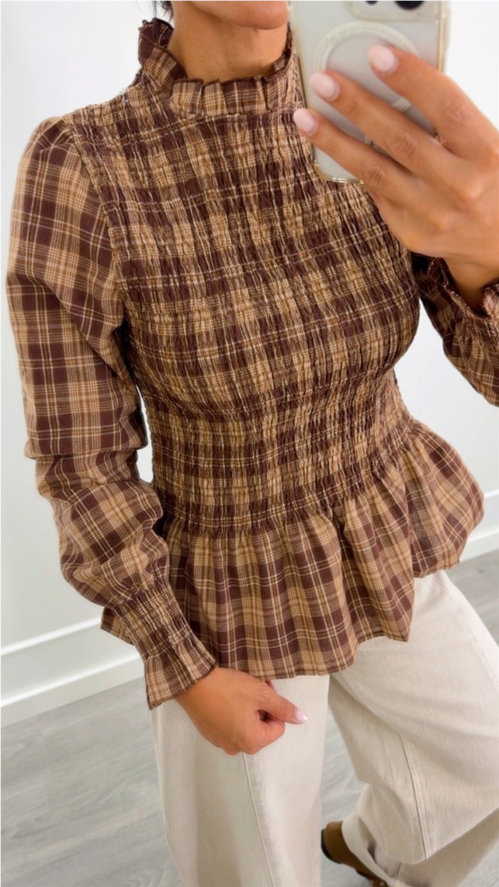 BLUSA GOMAS CUERPO CUADROS MARRONES