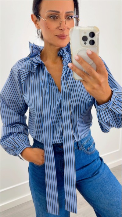 BLUSA RAYAS AZUL LAZO CUELLO
