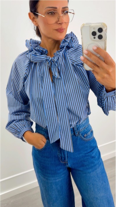 BLUSA RAYAS AZUL LAZO CUELLO 2