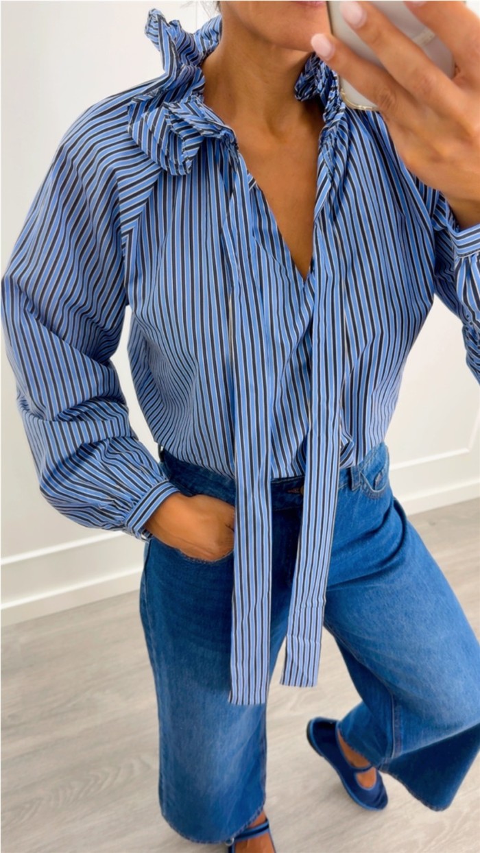 BLUSA RAYAS AZUL LAZO CUELLO
