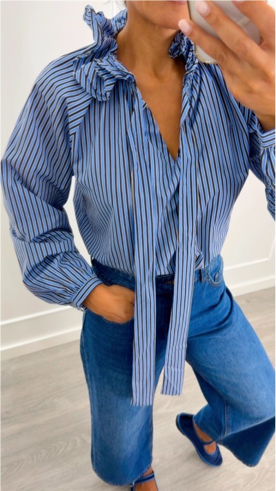 BLUSA RAYAS AZUL LAZO CUELLO