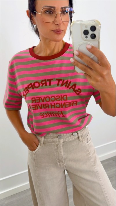CAMISETA DE RAYAS COLORES FRASE LETRAS A CONTRASTE 2