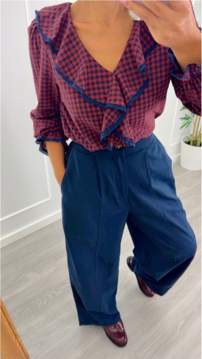BLUSA DE CUADROS VOLANTES CONTRASTE AZUL MARINO 2