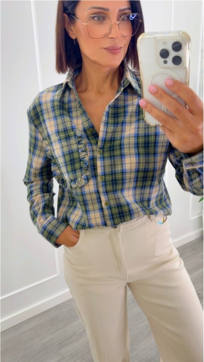 CAMISA DE CUADROS DETALLE BOLSILLO
