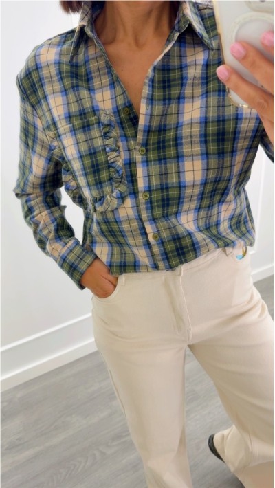 CAMISA DE CUADROS DETALLE BOLSILLO 2