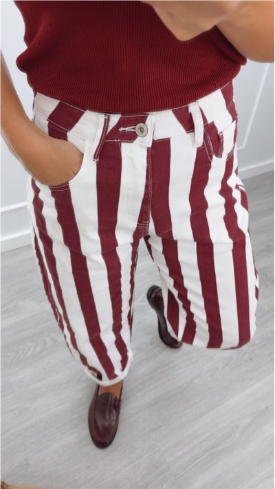 pantalón rayas granate fondo blanco barrel