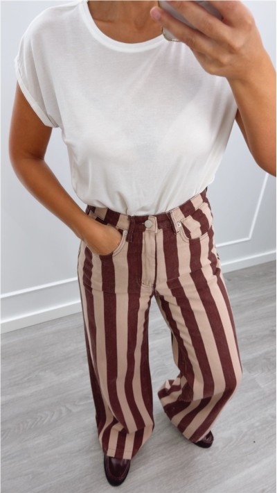 pantalón recto de rayas burdeos con rosa y azul con gris tiro alto 2