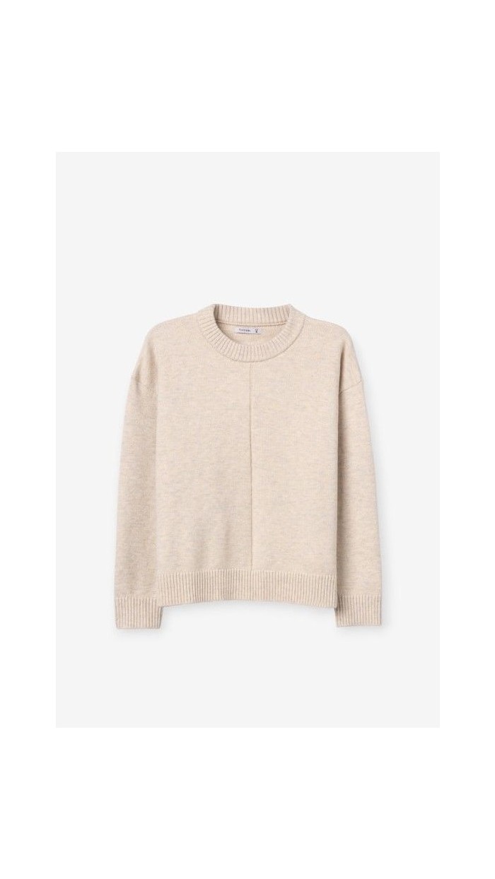 Jersey de color beige, corte recto y relaxed, cuello redondo y canalé