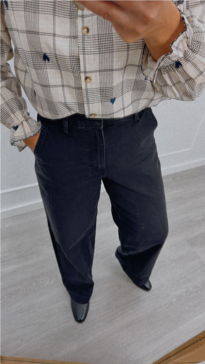 PANTALÓN BOLSILLOS LATERALES VAQUERO Y NEGRO
