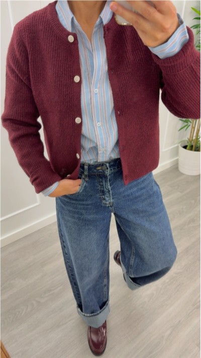 CHAQUETA CUELLO REDONDO BOTONES BURDEOS