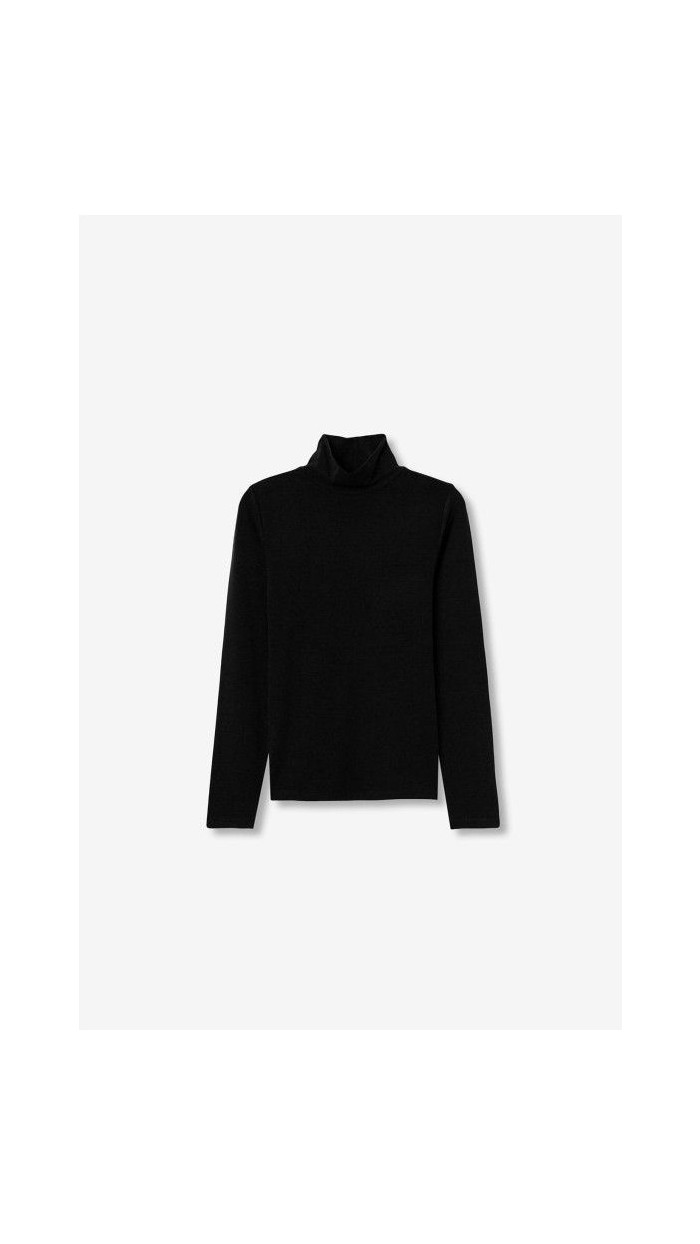 CAMISETA CUELLO BASIC